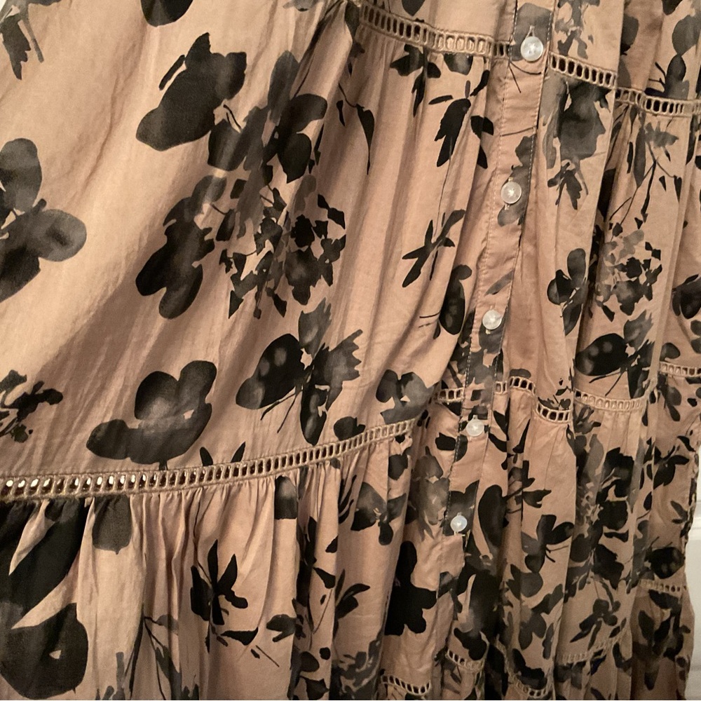 GAP Tiered Midi Shirtdress - Picture 7 of 8